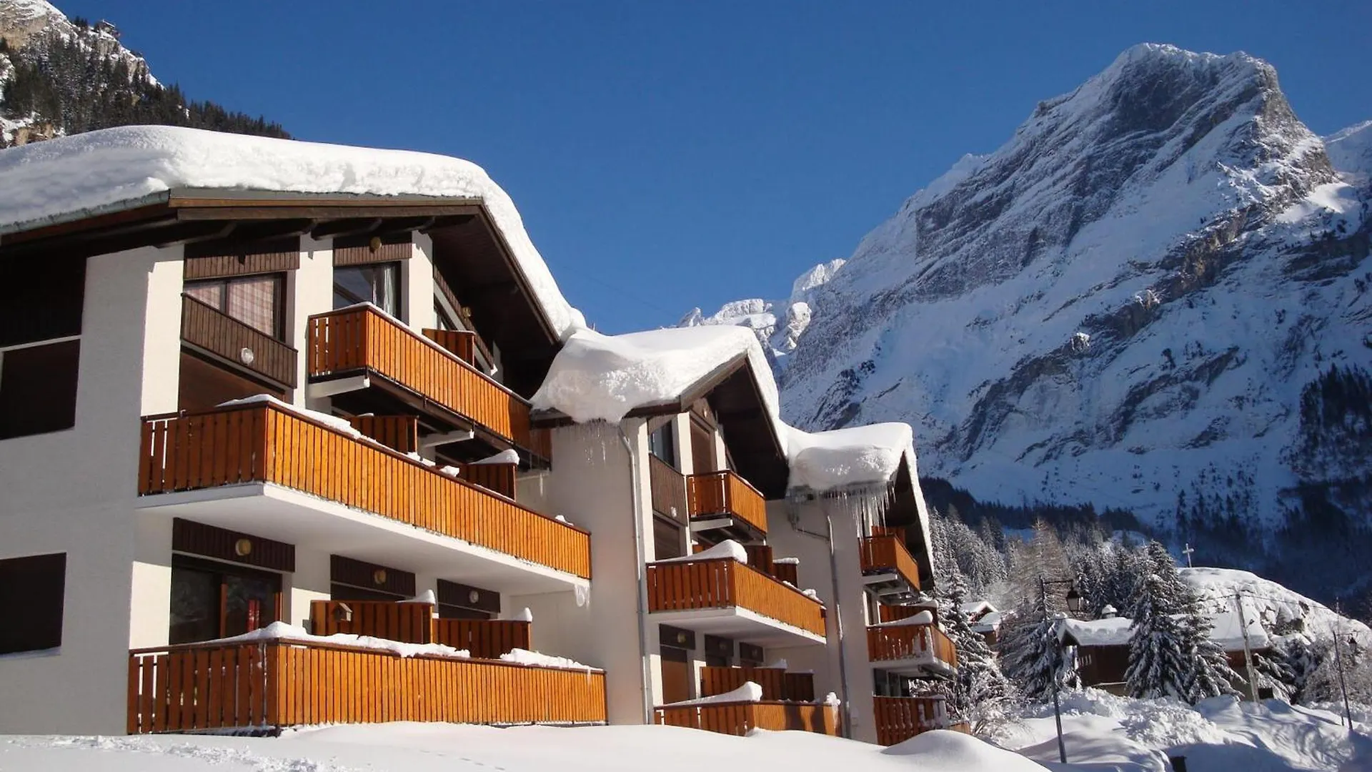Апартаменты Studio Pratique Pour 4 Personnes Avec Terrasse A Pralognan-La-Vanoise - Fr-1-464-50